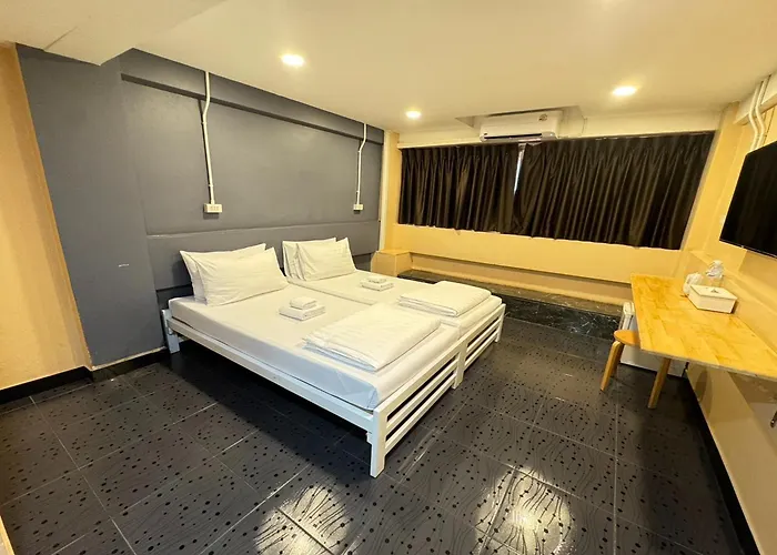 Hotel Pratunam Family House