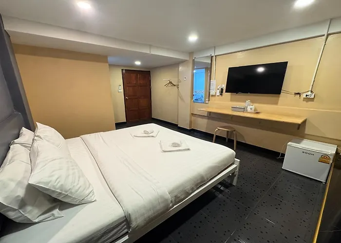 Hotel Pratunam Family House 2*